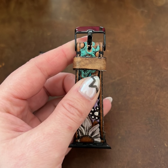 Tooled Leather Watchband. Floral. As is. Gently used. Apple I watch. 38/40mm - Picture 5 of 5